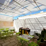 Couette-café Elamar & 3*
