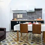 Elamar & Couette-café 3*