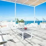 Elamar & Couette-café 3*