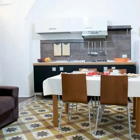 Elamar & ベッド・アンド・ブレックファスト 3*