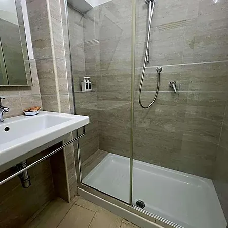 Bed & Breakfast Elamar &