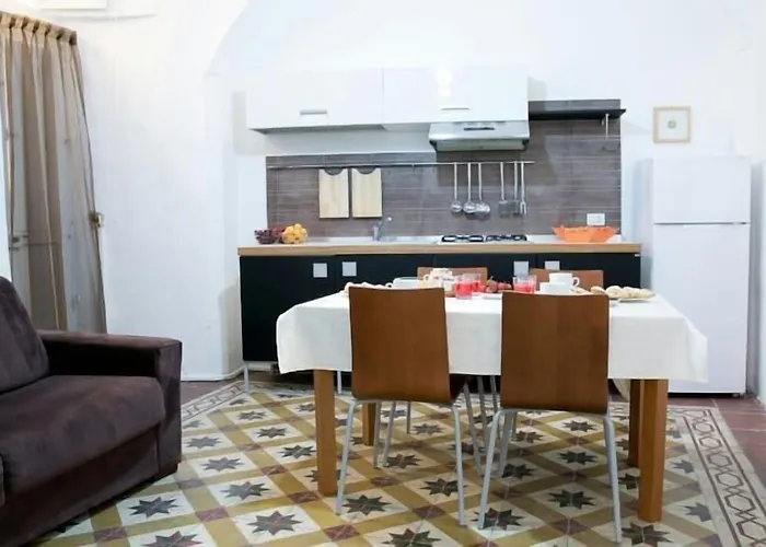 Elamar & فندق مبيت وإفطار 3*